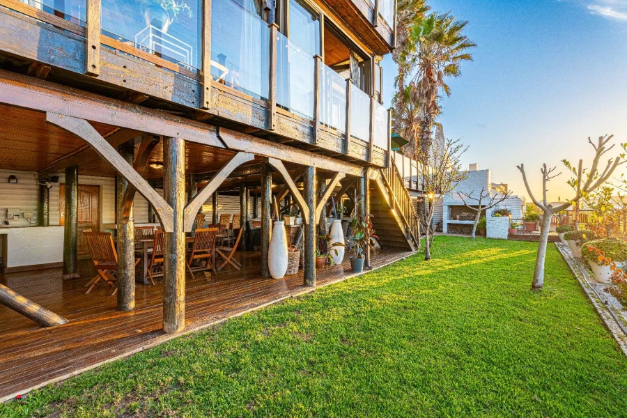 5 Bedroom Property for Sale in Yzerfontein Western Cape